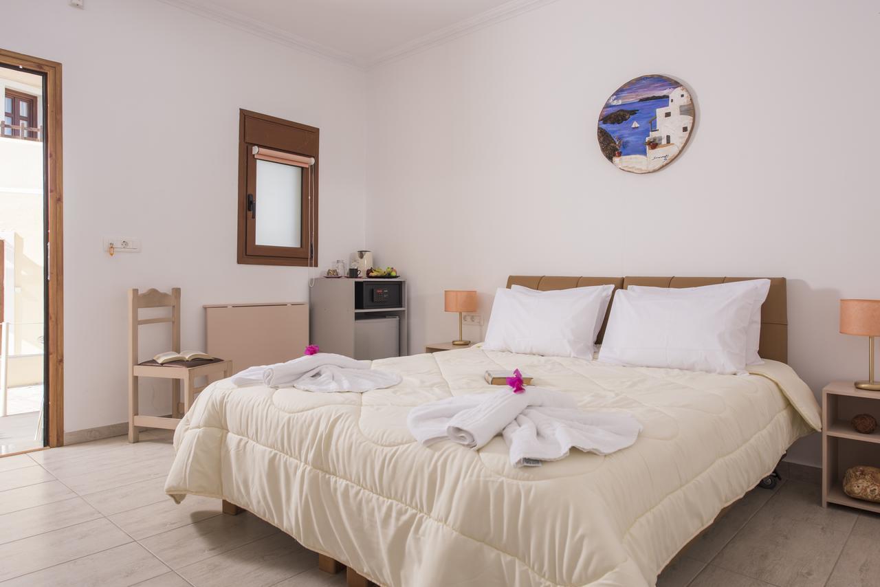 Smaragdi Hotel Perivolos  Ngoại thất bức ảnh