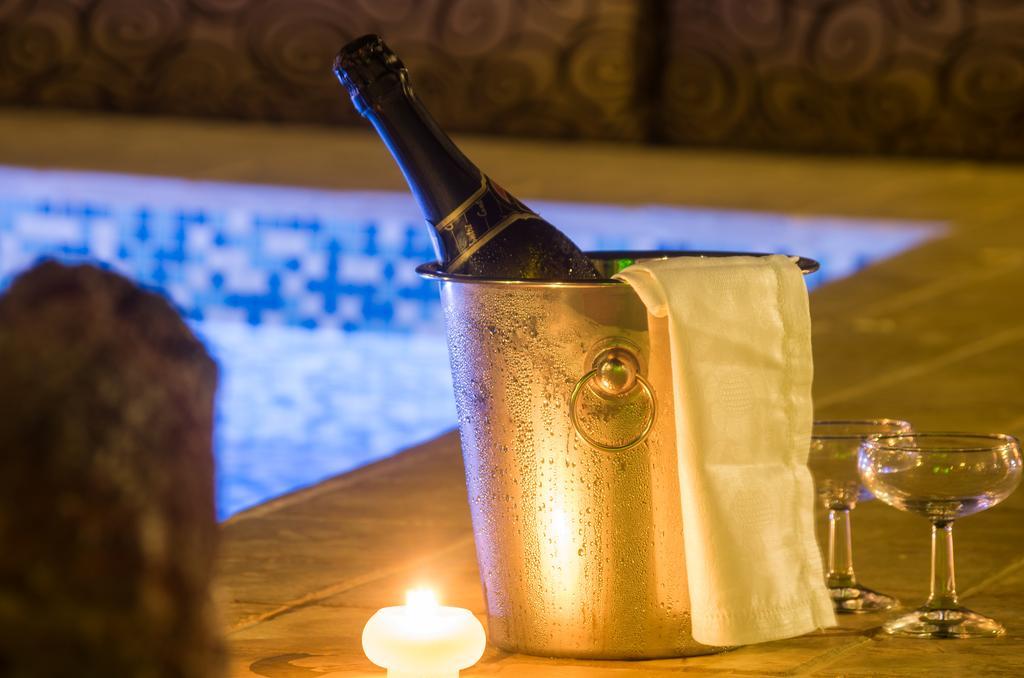 Smaragdi Hotel Perivolos  Ngoại thất bức ảnh