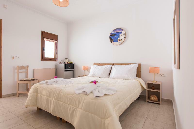 Smaragdi Hotel Perivolos  Ngoại thất bức ảnh