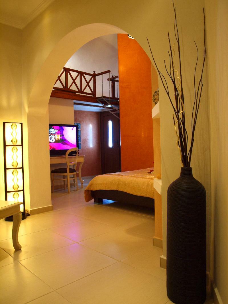 Smaragdi Hotel Perivolos  Ngoại thất bức ảnh
