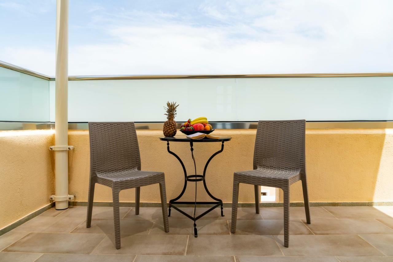 Smaragdi Hotel Perivolos  Ngoại thất bức ảnh